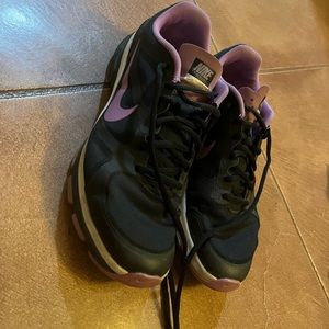 Womens Nike 9.5 Training Shoes